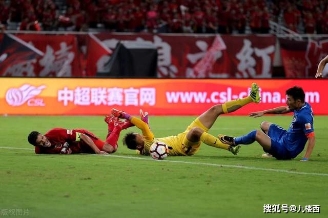 切尔西引领转会市场，创下惊人4.48亿收入记录